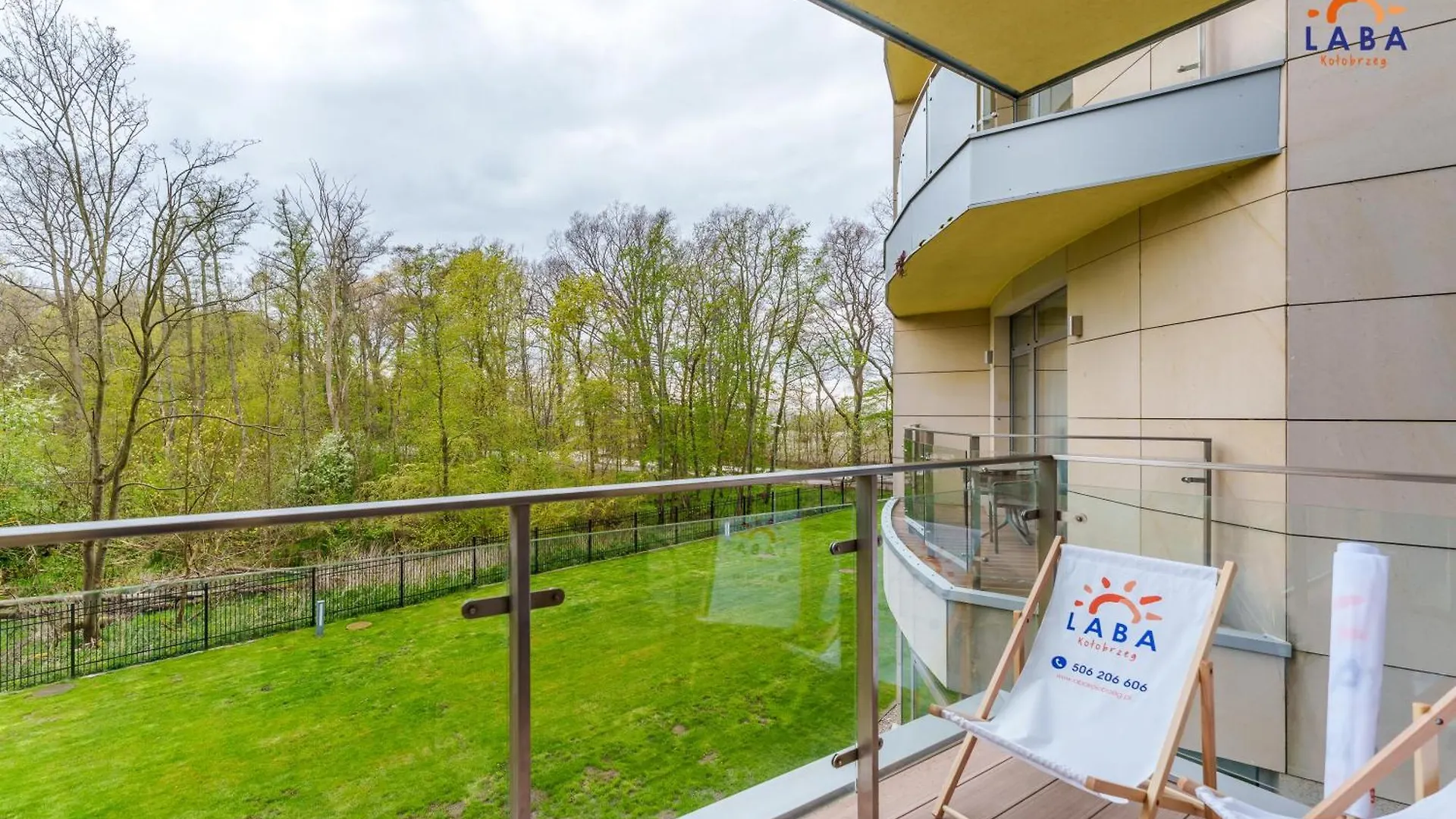 Lägenhet Laba Kolobrzeg Apartamenty Diune Z Parkingiem Polen